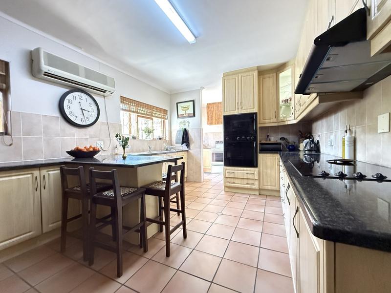 4 Bedroom Property for Sale in Panorama Western Cape